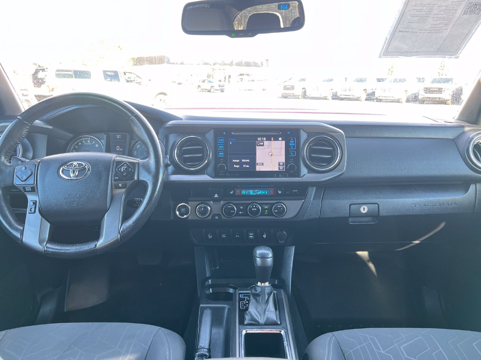 Used 2017 Toyota Tacoma TRD Sport w/ Premium & Technology Package AWD/4WD image 11