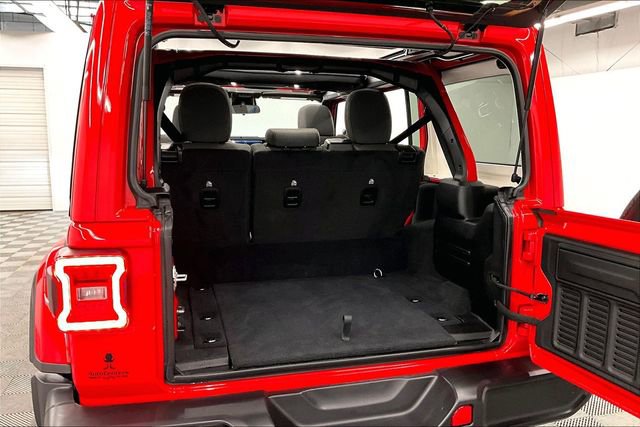 Used 2025 Jeep Wrangler Unlimited Sahara w/ Safety Group image 42