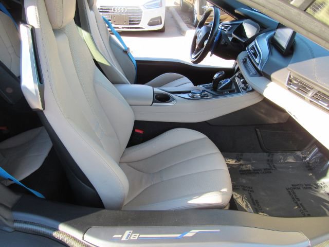 Used 2014 BMW i8 image 18