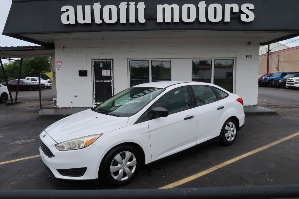 Used 2016 Ford Focus S FWD image 1