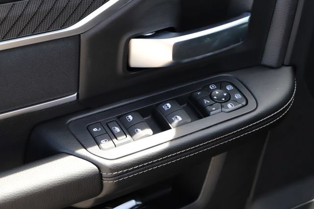 New 2026 RAM 2500 Big Horn AWD/4WD image 17