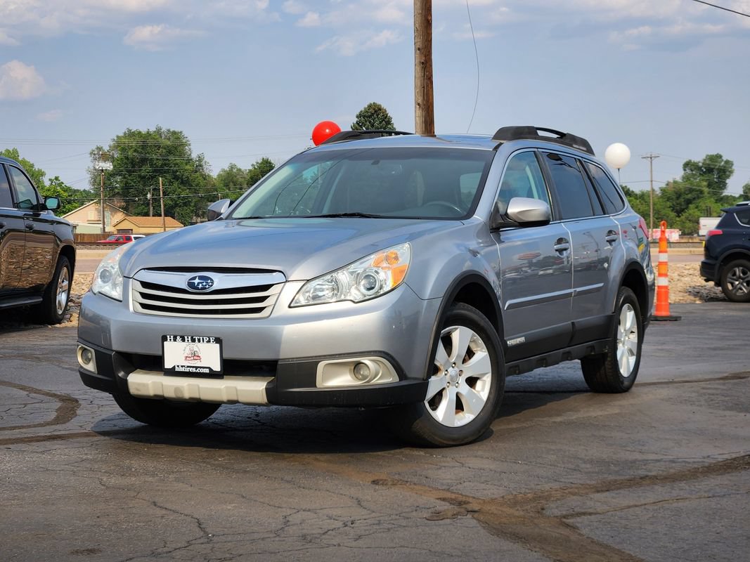 Used 2011 Subaru Outback 2.5i Limited w/ PWR Moonroof Pkg AWD/4WD image 1