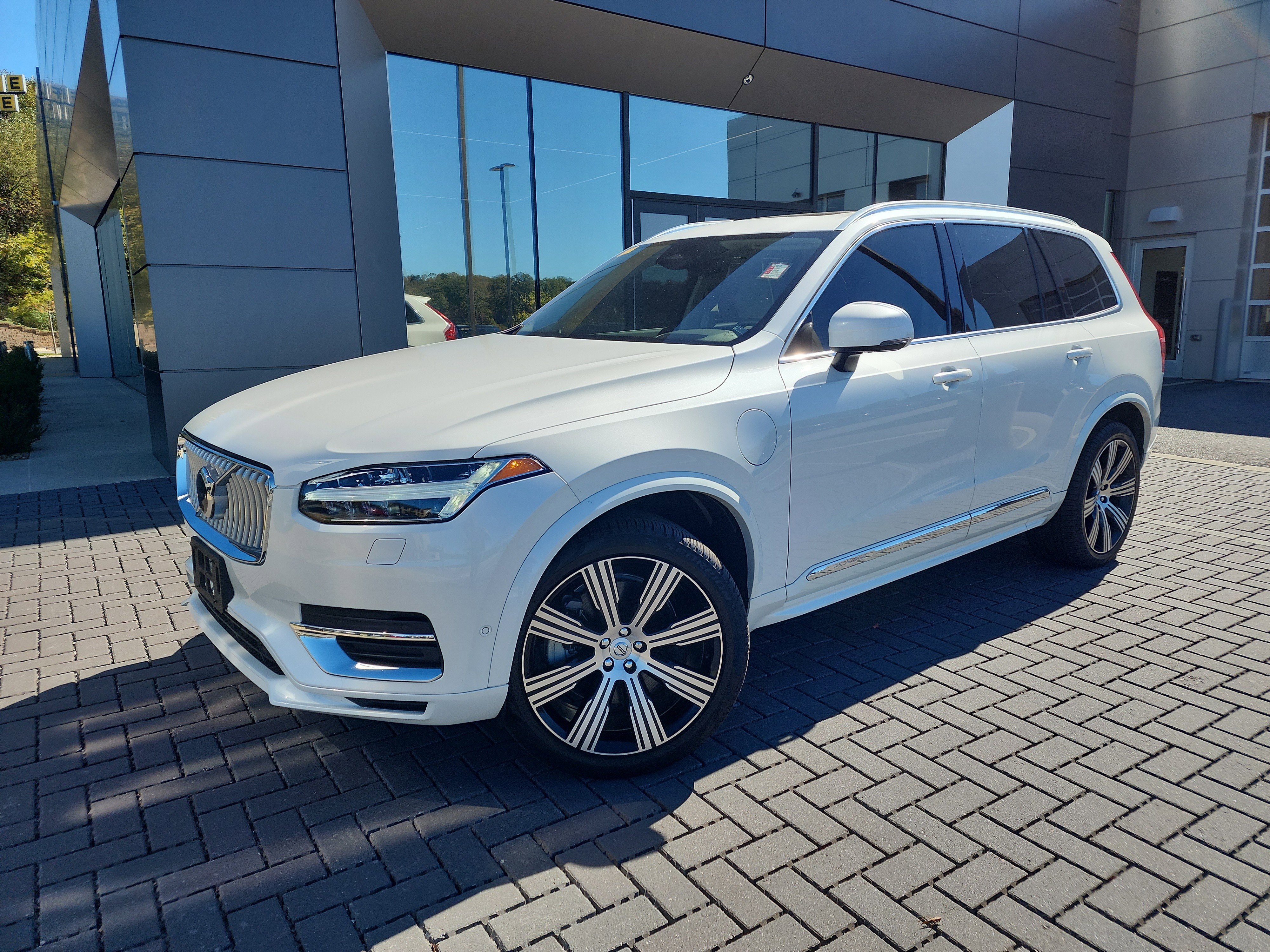 Used 2024 Volvo XC90 T8 Plus