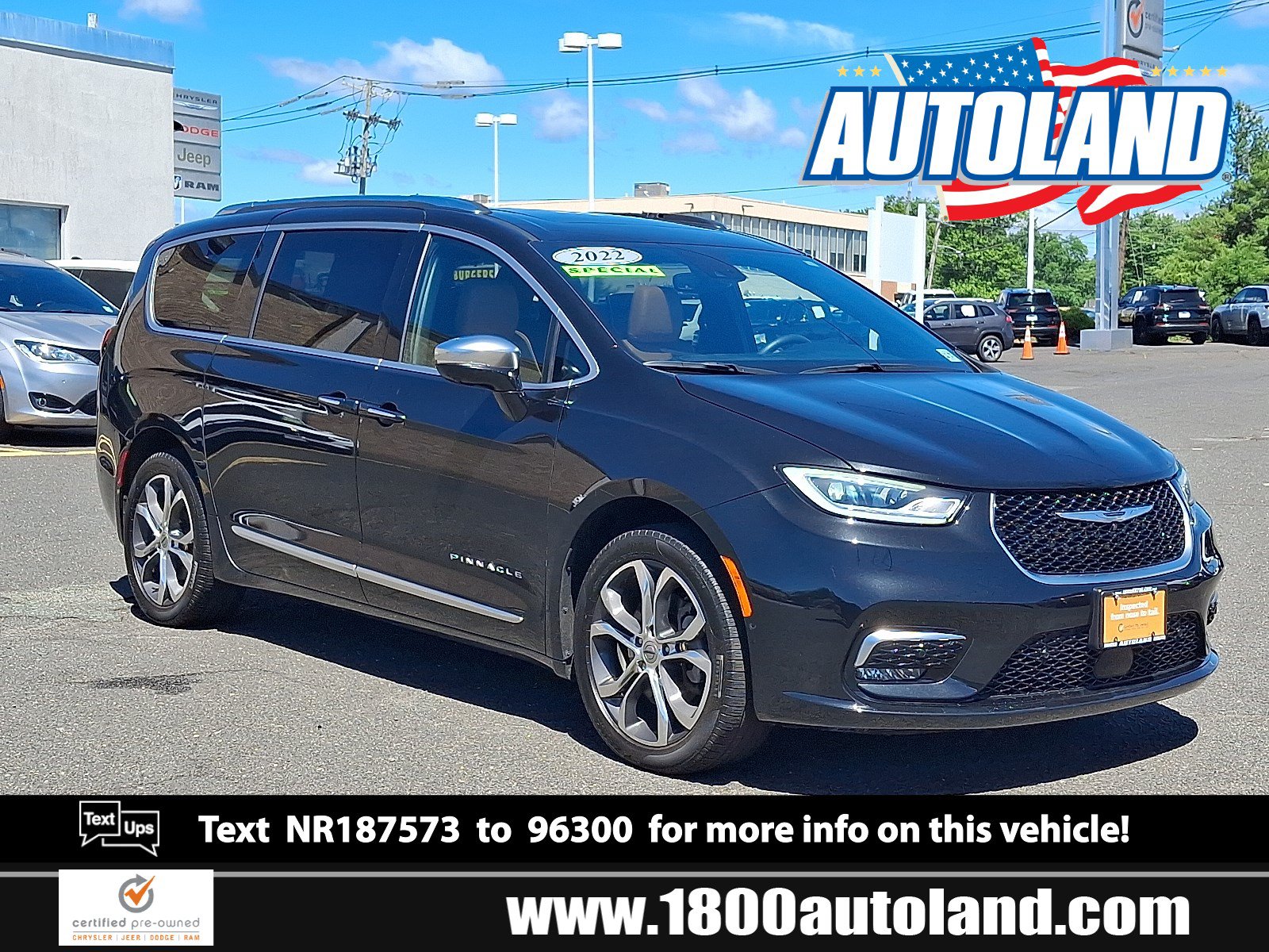 Used 2022 Chrysler Pacifica Pinnacle AWD/4WD image 1