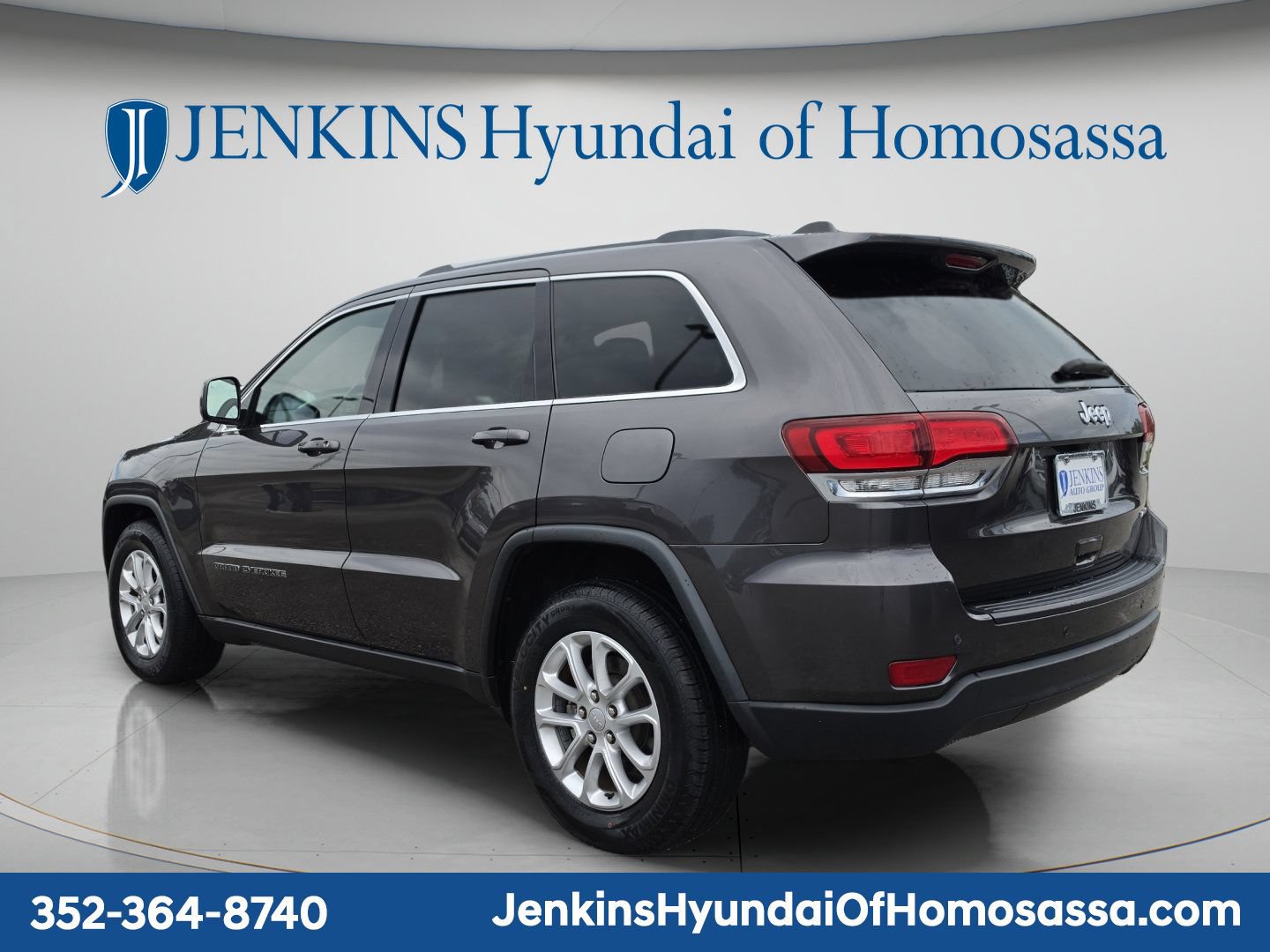 Used 2021 Jeep Grand Cherokee Laredo RWD image 8