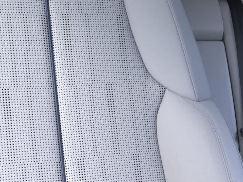 New 2027 Cadillac Lyriq Luxury w/ LPO, Floor Liner Package AWD/4WD image 21