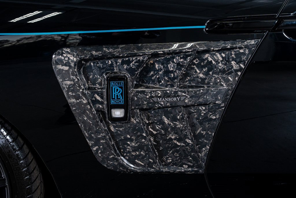 Used 2024 Rolls-Royce Spectre w/ Spectre Launch Package image 25