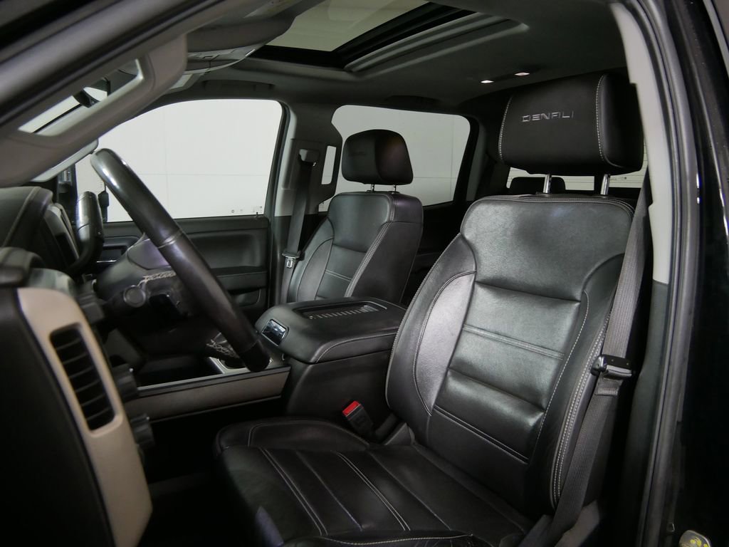 Used 2019 GMC Sierra 2500 Denali w/ Duramax Plus Package image 10