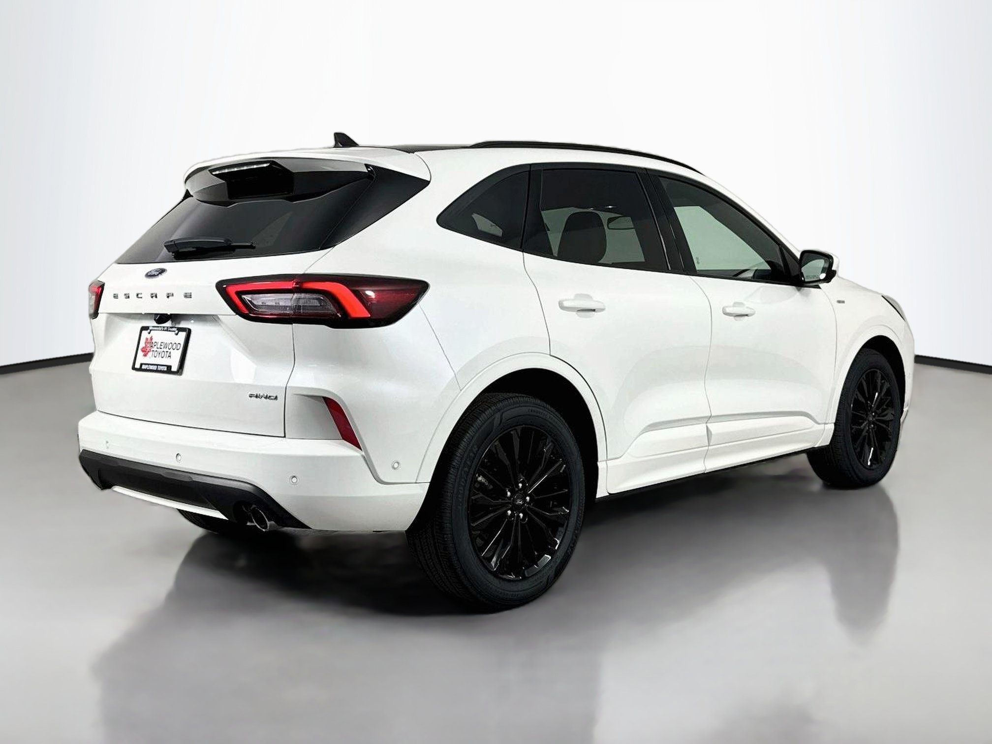 Used 2023 Ford Escape ST-Line Elite w/ Premium Technology Package AWD/4WD image 7