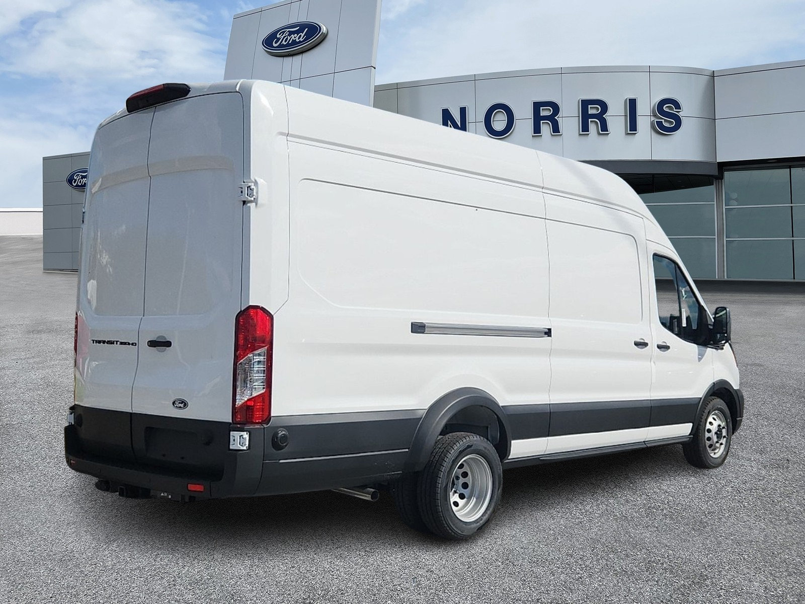 New 2026 Ford Transit 350 148 High Roof Extended DRW w/ Load Area Protection Package RWD image 4