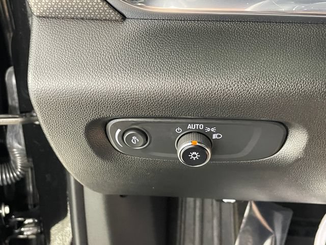 Certified 2023 Chevrolet Traverse Premier FWD image 17