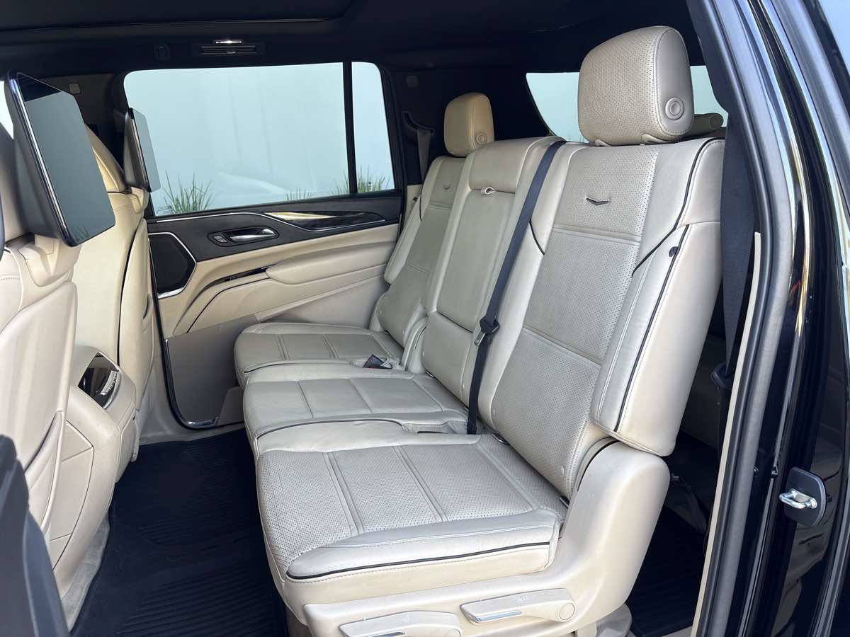Used 2021 Cadillac Escalade ESV Premium Luxury w/ Driver Assist Tech Package RWD image 14