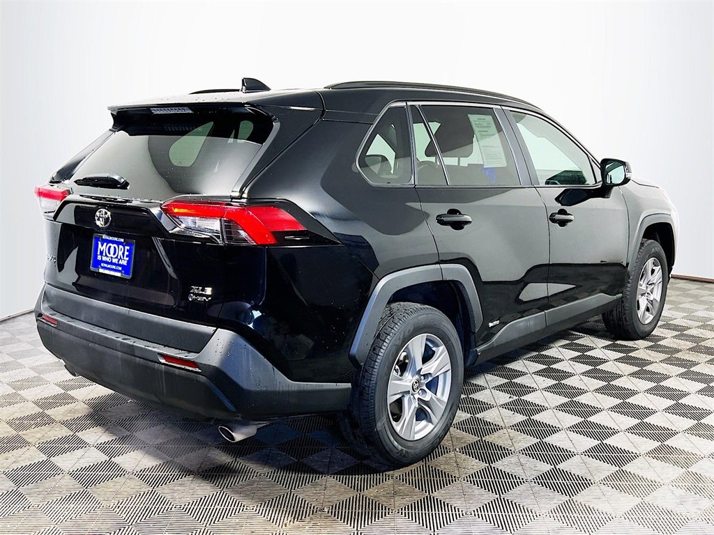Certified 2025 Toyota RAV4 XLE image 8