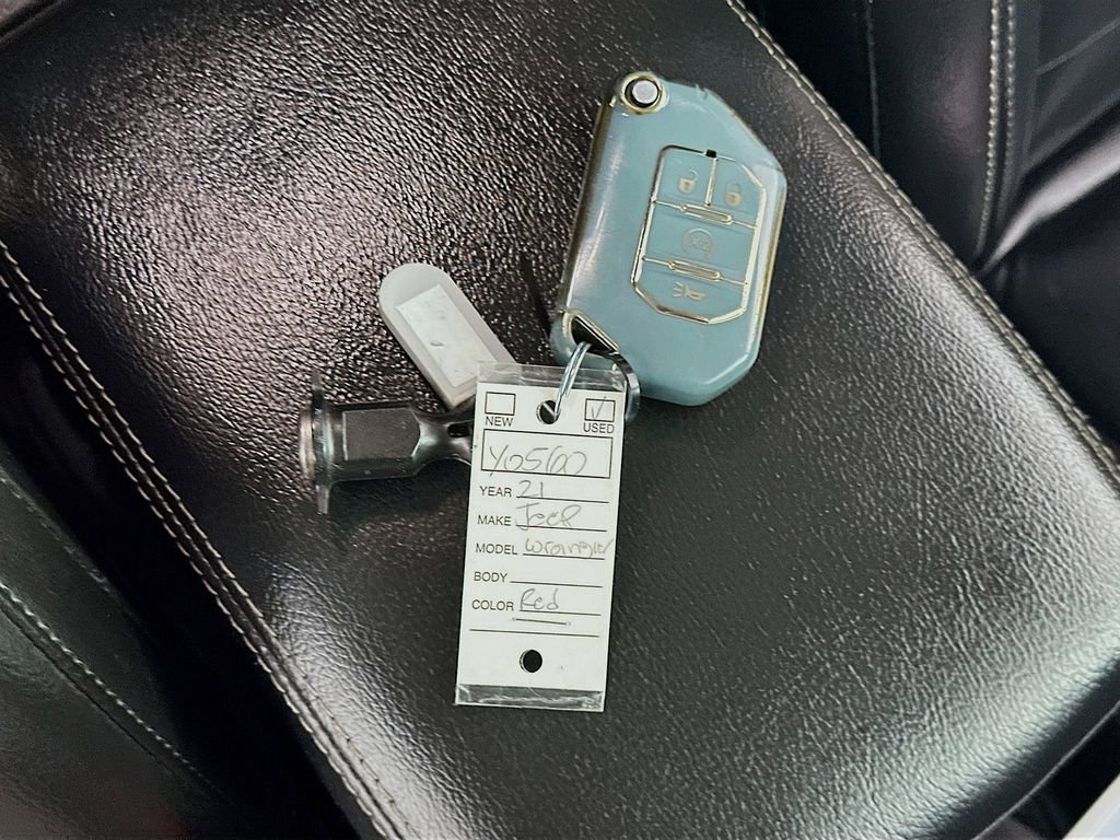 Used 2021 Jeep Wrangler Unlimited Sahara image 36
