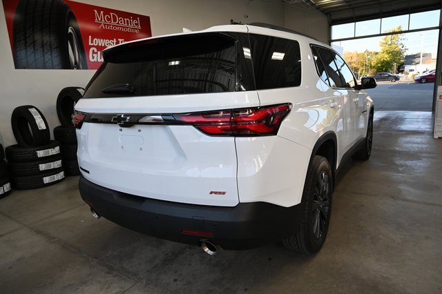 Used 2022 Chevrolet Traverse RS image 6