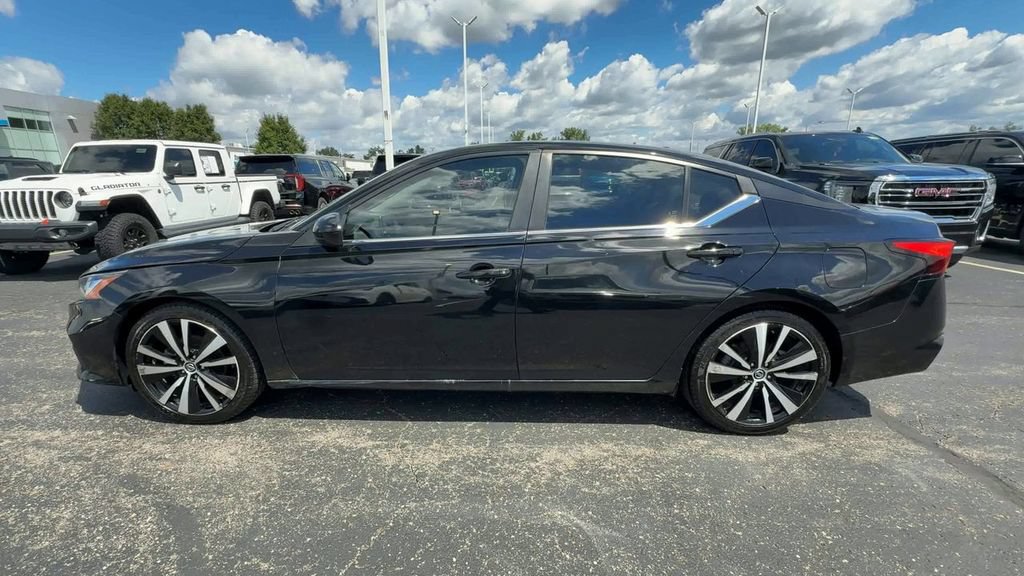 Used 2021 Nissan Altima 2.5 SR FWD image 5