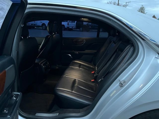Used 2018 Lincoln Continental Premiere FWD image 26