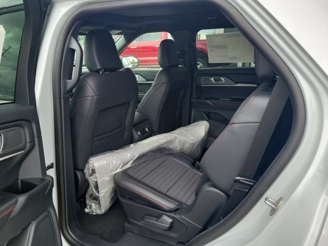 New 2026 Ford Explorer ST-Line w/ ST-Line Street Pack AWD/4WD image 10