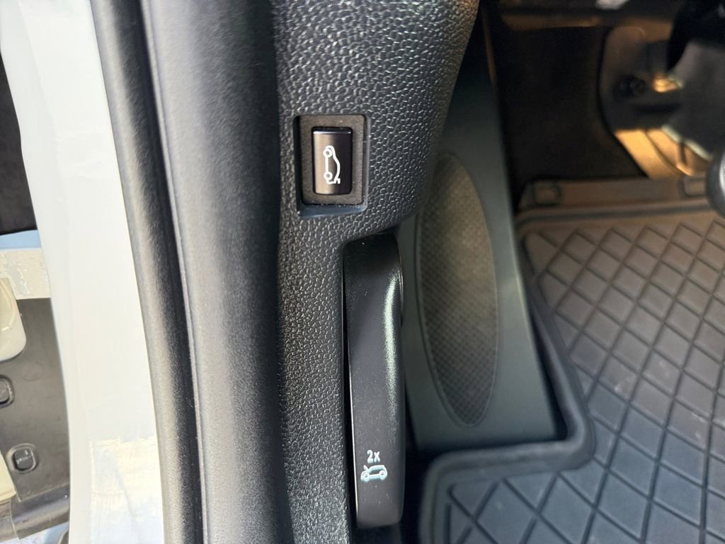 Used 2023 MINI Cooper Convertible image 25