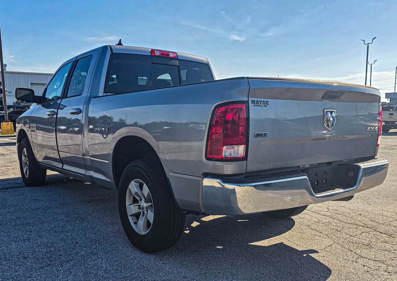 Used 2019 RAM 1500 Classic SLT w/ Luxury Group AWD/4WD image 4