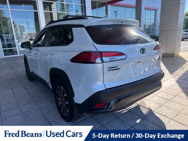Used 2023 Toyota Corolla Cross AWD Hybrid w/ Moonroof Package image 14