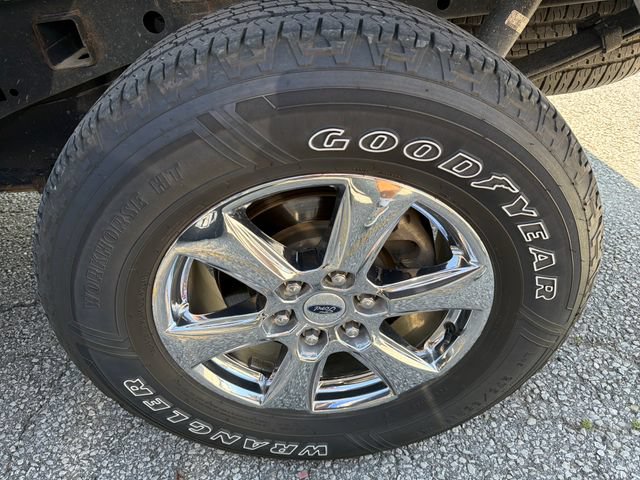 Used 2018 Ford F150 XLT w/ Equipment Group 301A Mid AWD/4WD image 14
