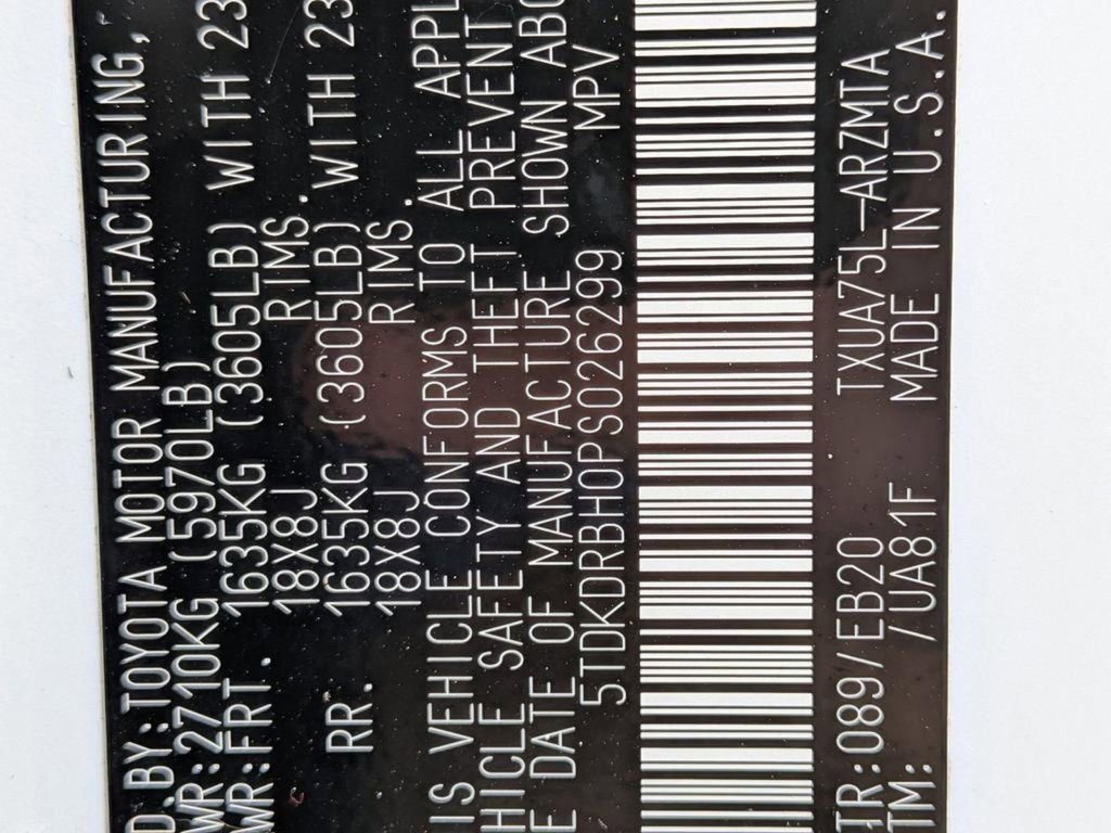 Used 2023 Toyota Highlander XLE AWD/4WD image 33