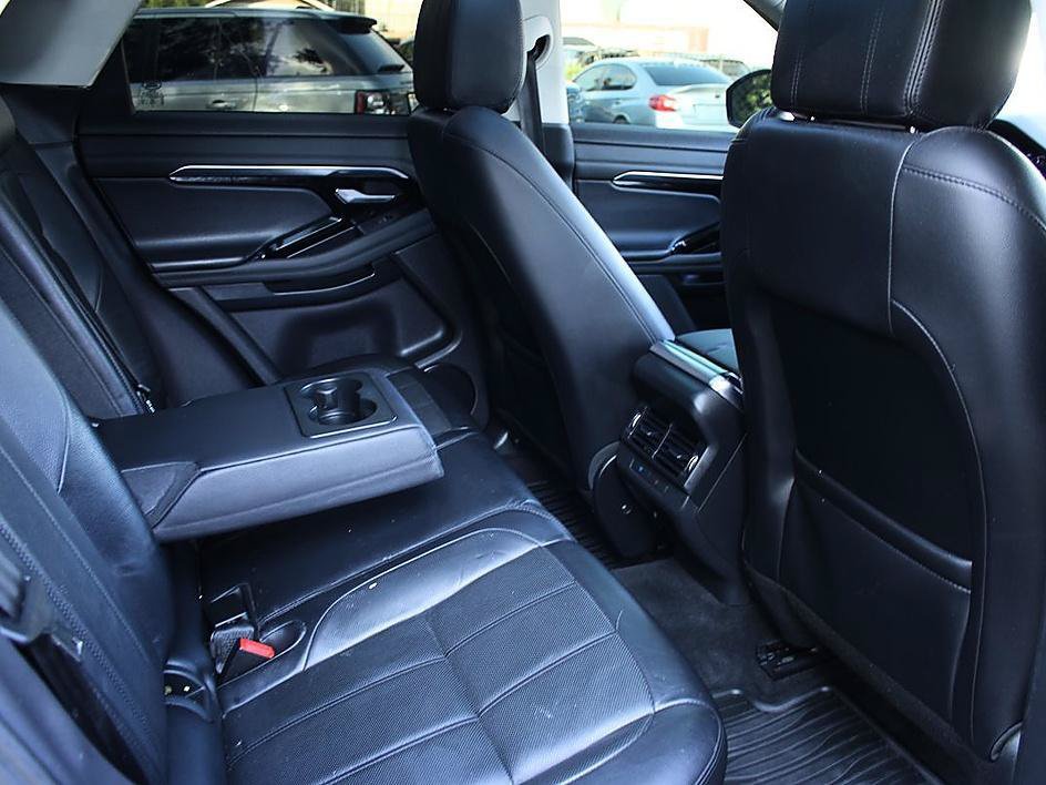 Used 2020 Land Rover Range Rover Evoque SE AWD/4WD image 19