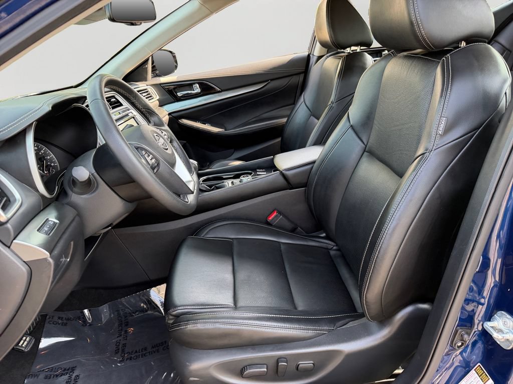 Used 2023 Nissan Maxima SV w/ Floor Mat Group FWD image 14