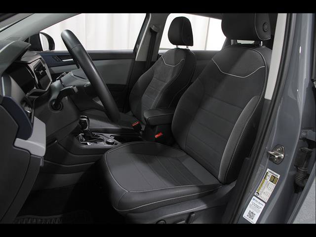Certified 2023 Volkswagen Taos SE AWD/4WD image 5