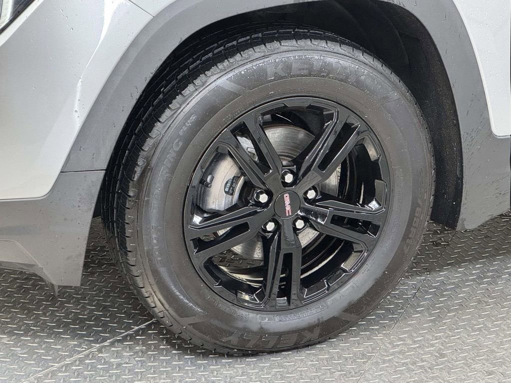 Used 2022 GMC Terrain AT4 image 9