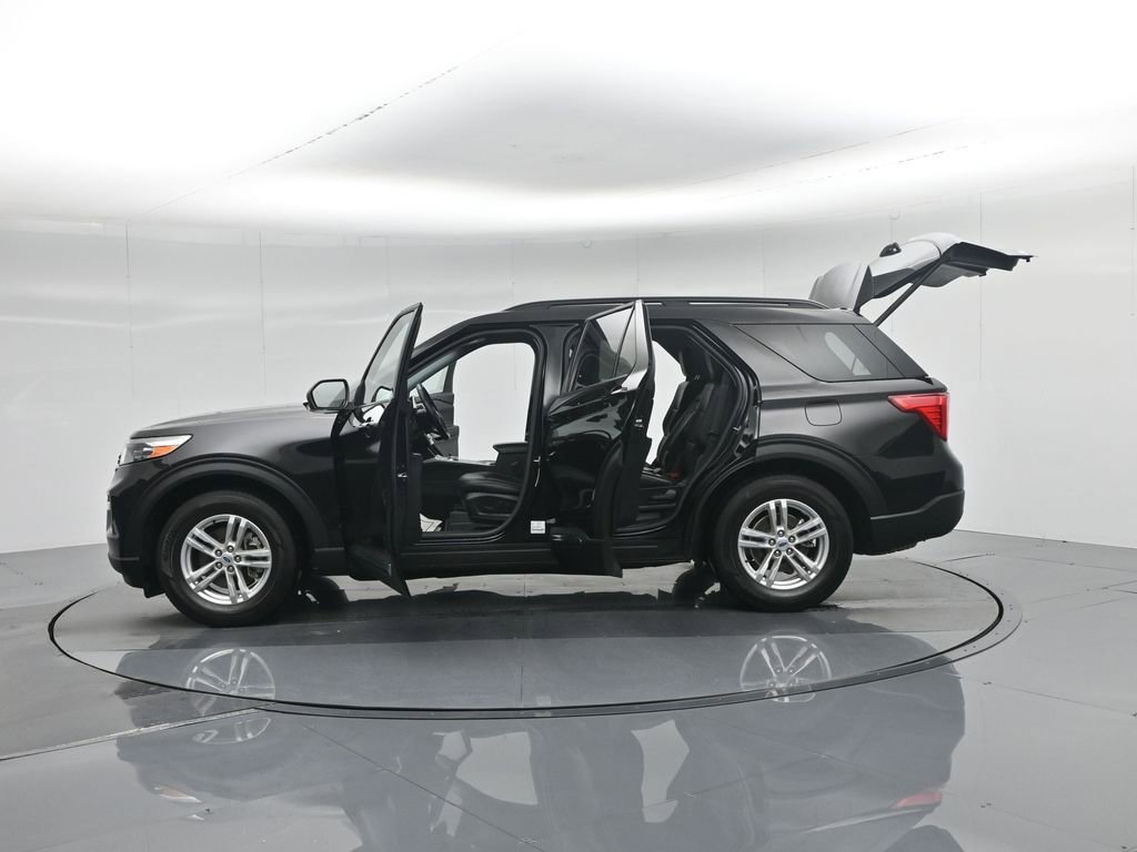 Used 2022 Ford Explorer XLT w/ Equipment Group 202A image 40