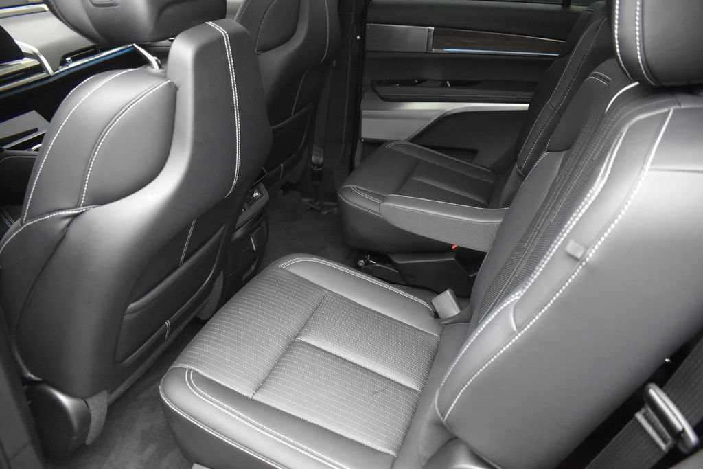 Certified 2026 Cadillac Vistiq Luxury w/ LPO, Floor Liner Package AWD/4WD image 24