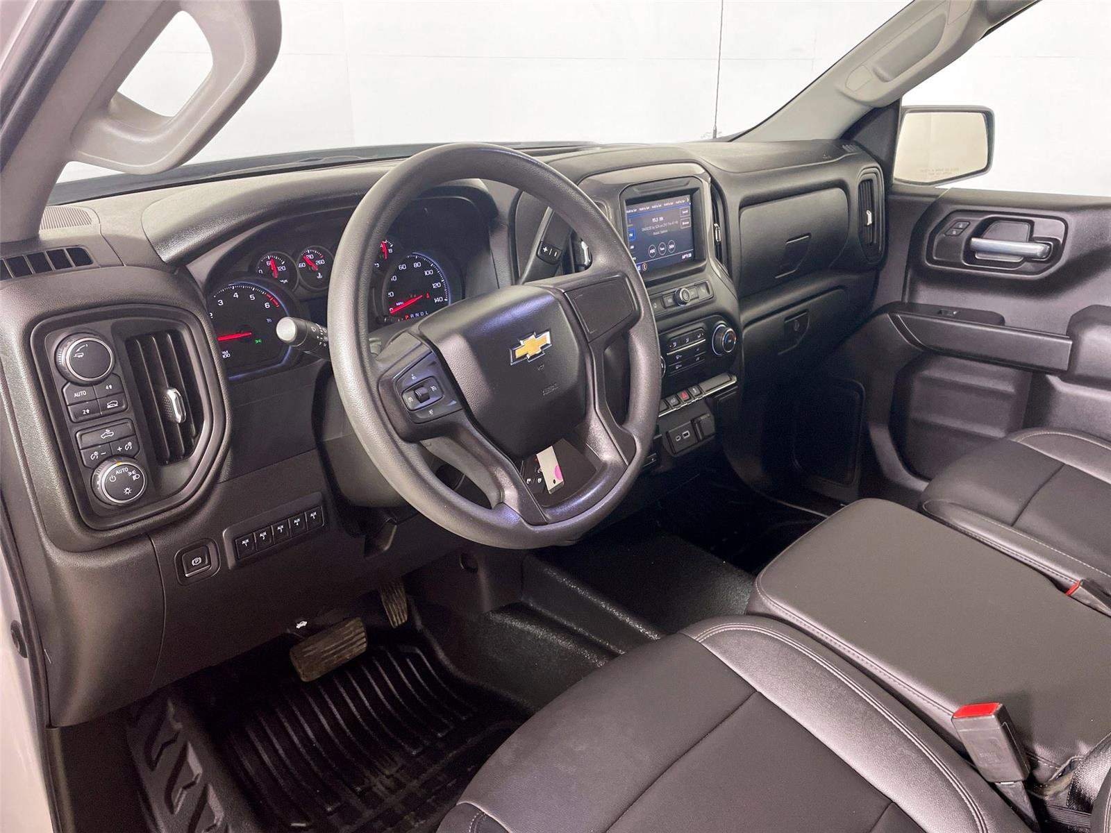 Used 2021 Chevrolet Silverado 1500 W/T w/ WT Value Package AWD/4WD image 21