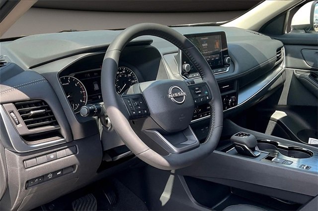 New 2026 Nissan Rogue SV image 7