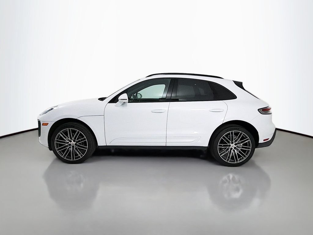 Certified 2023 Porsche Macan AWD/4WD video 2