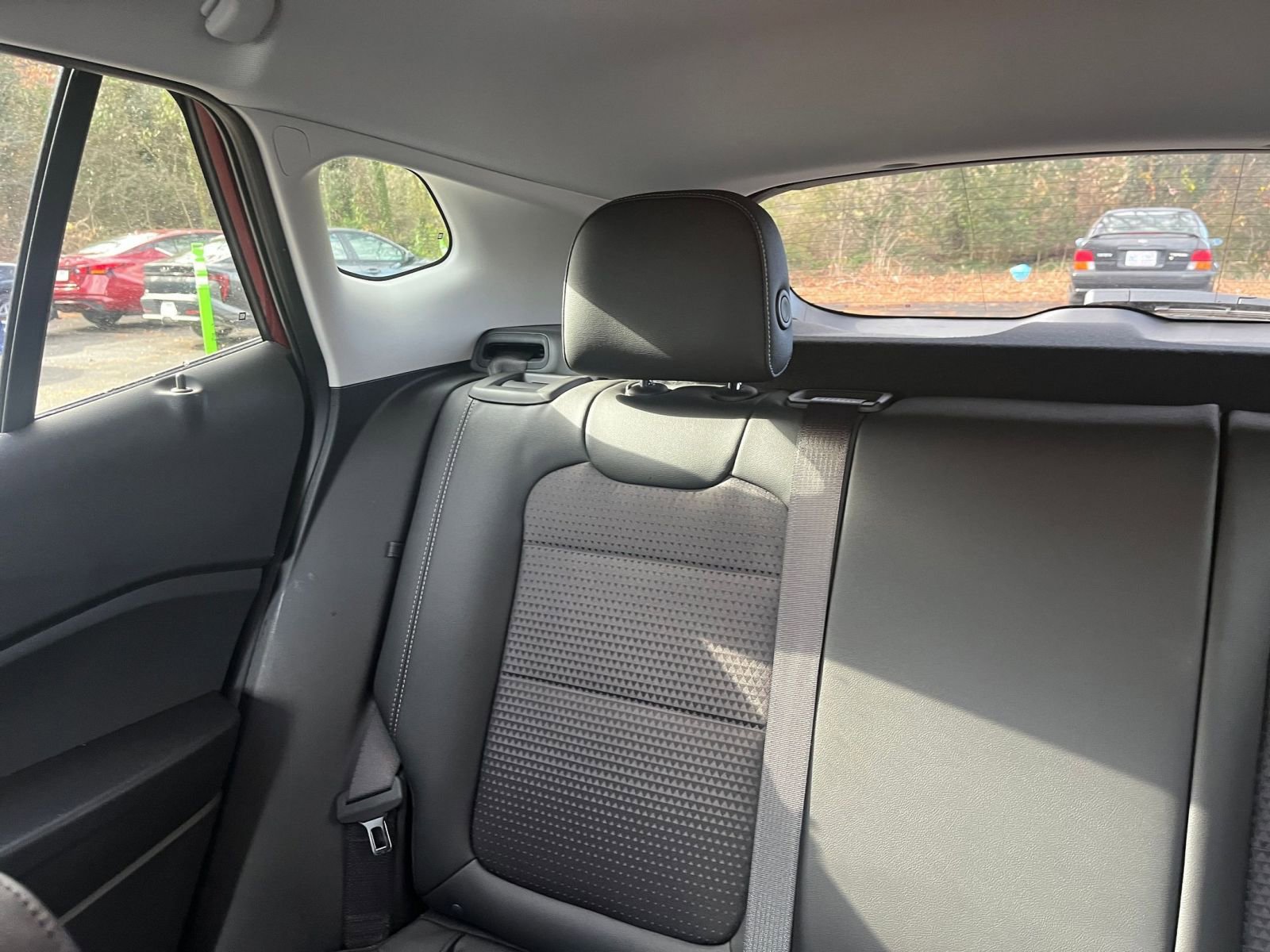 Used 2025 Chevrolet Trax LT image 37