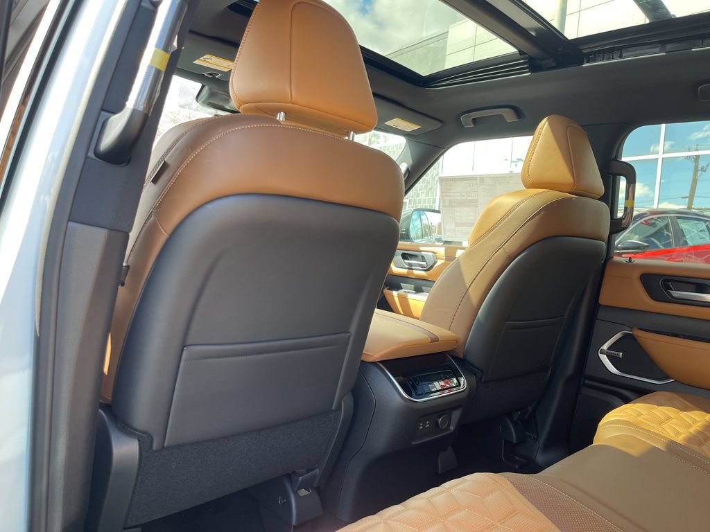 New 2026 Nissan Armada Platinum Reserve AWD/4WD image 14