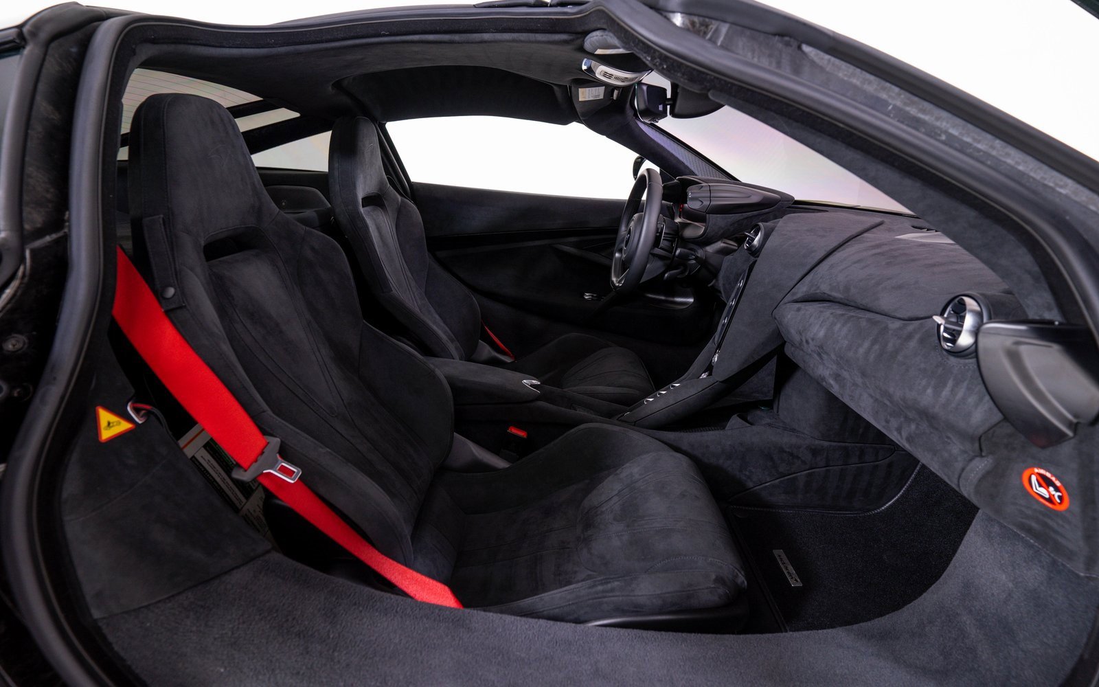 Used 2024 McLaren 750S image 19