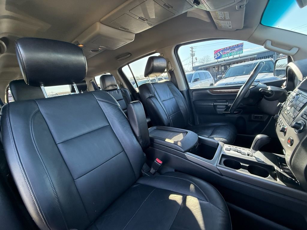 Used 2014 Nissan Armada SL image 25