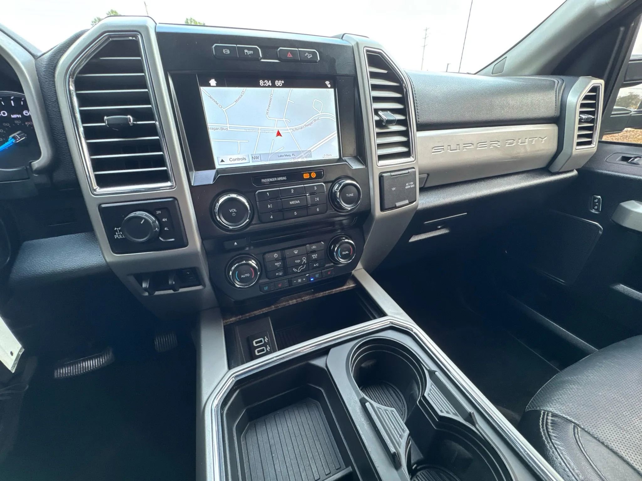 Used 2017 Ford F250 Lariat w/ Lariat Value Package image 13