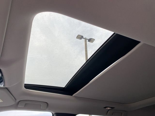 New 2025 Mitsubishi Outlander SE image 36