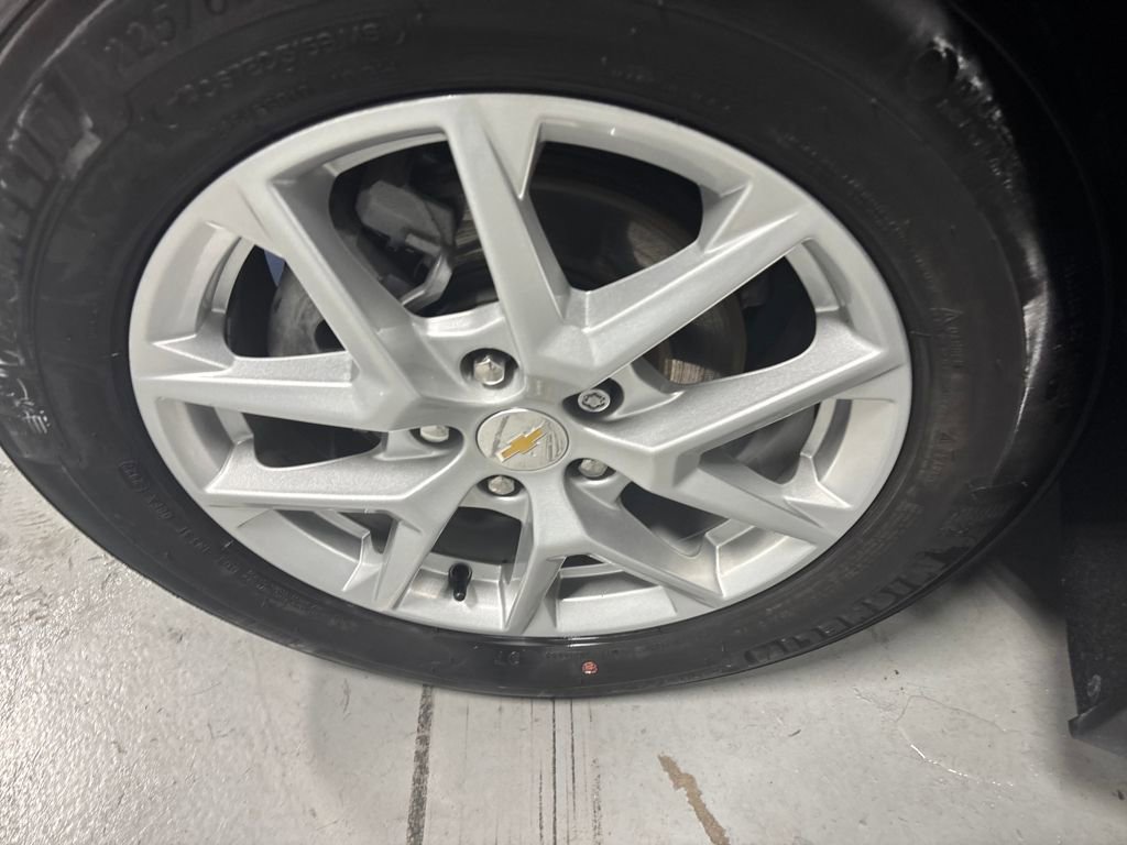 Used 2022 Chevrolet Equinox LT image 39