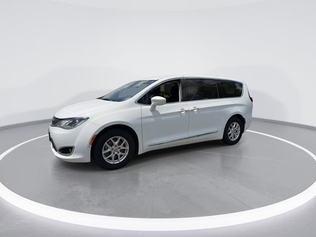 Used 2020 Chrysler Pacifica Touring w/ Advanced Safetytec Group FWD image 4