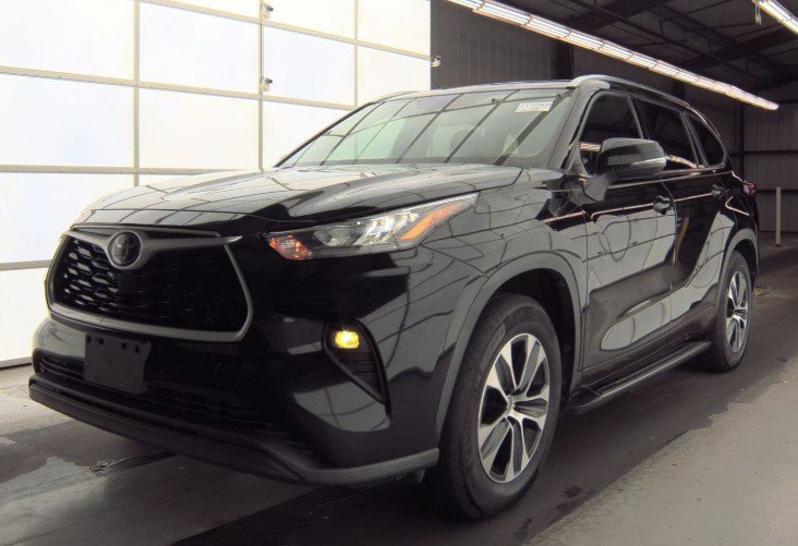 Used 2020 Toyota Highlander XLE
