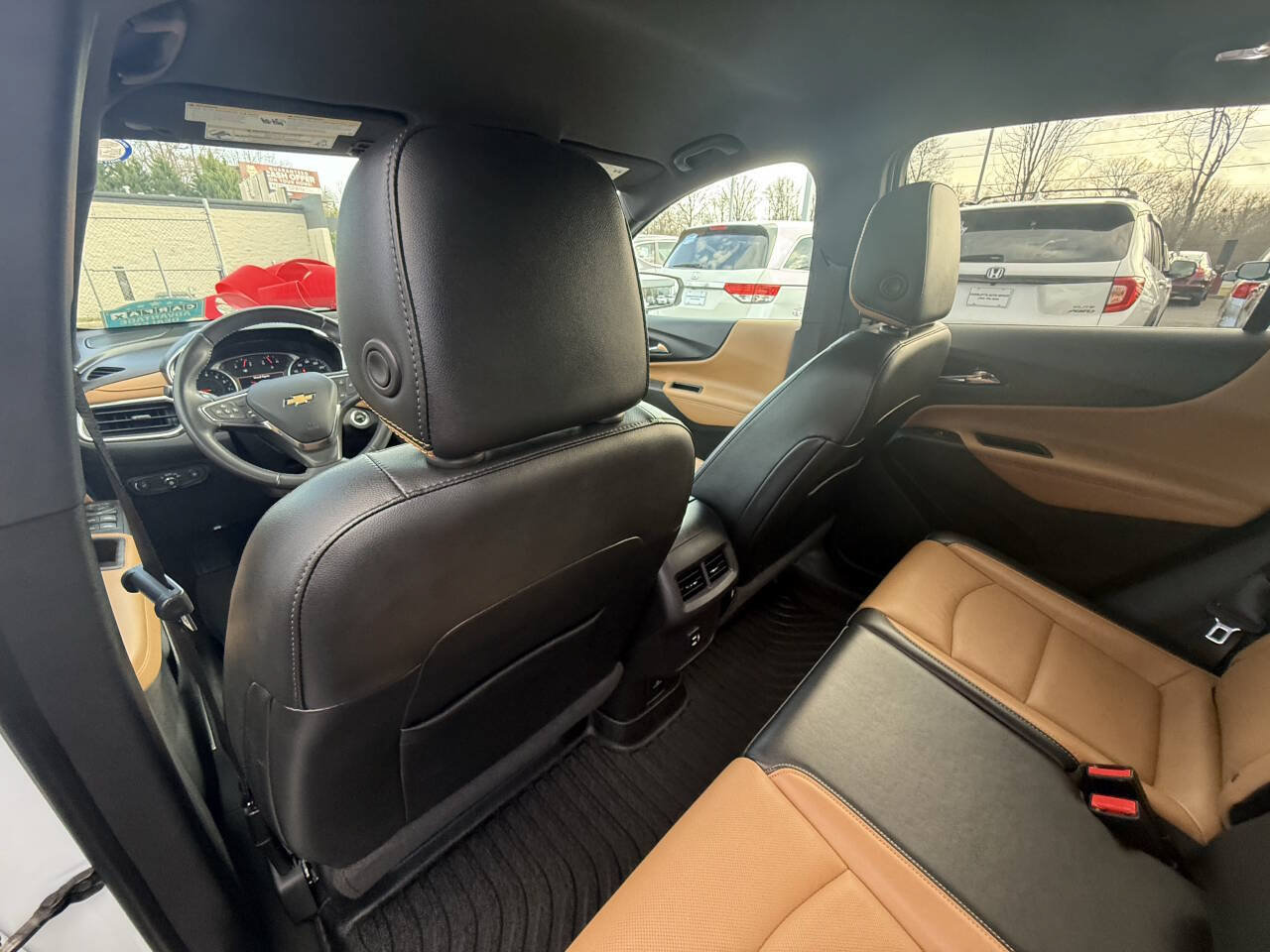 Used 2020 Chevrolet Equinox Premier AWD/4WD image 19