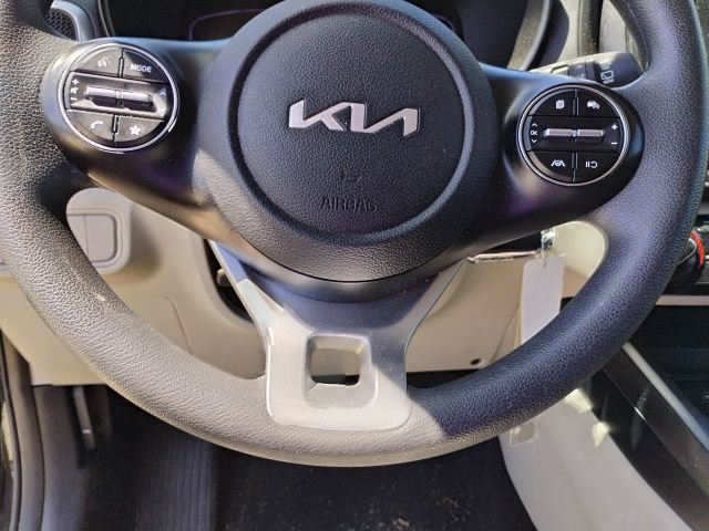 Used 2024 Kia Soul LX w/ Option Group 015 FWD image 12
