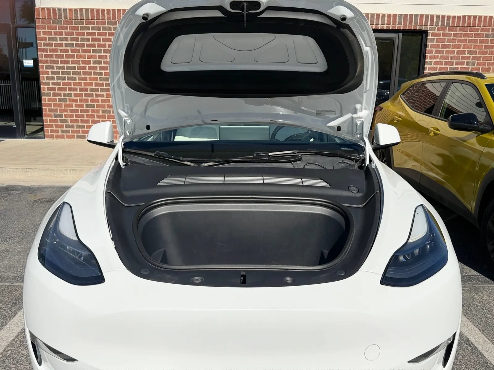 Used 2024 Tesla Model Y Performance AWD/4WD image 18