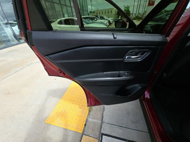 Used 2025 Nissan Rogue SV w/ SV Premium Package image 23