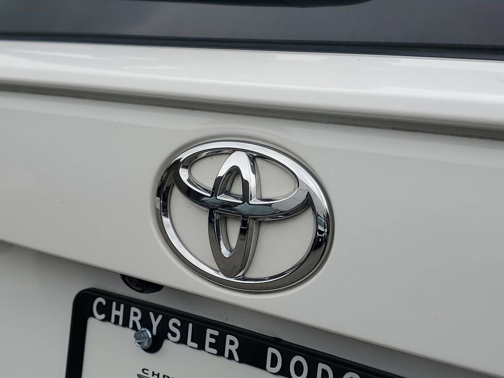 Used 2023 Toyota RAV4 Adventure image 6